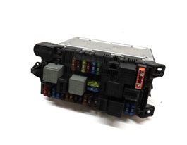 2006-2007 MERCEDES E350 E550 E63 CLS500 CLS55 - FRONT SIGNAL ACQUISITION MODULE — exact item pictured